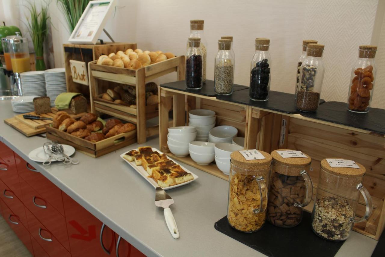 H+ Hotel Erfurt Bagian luar foto