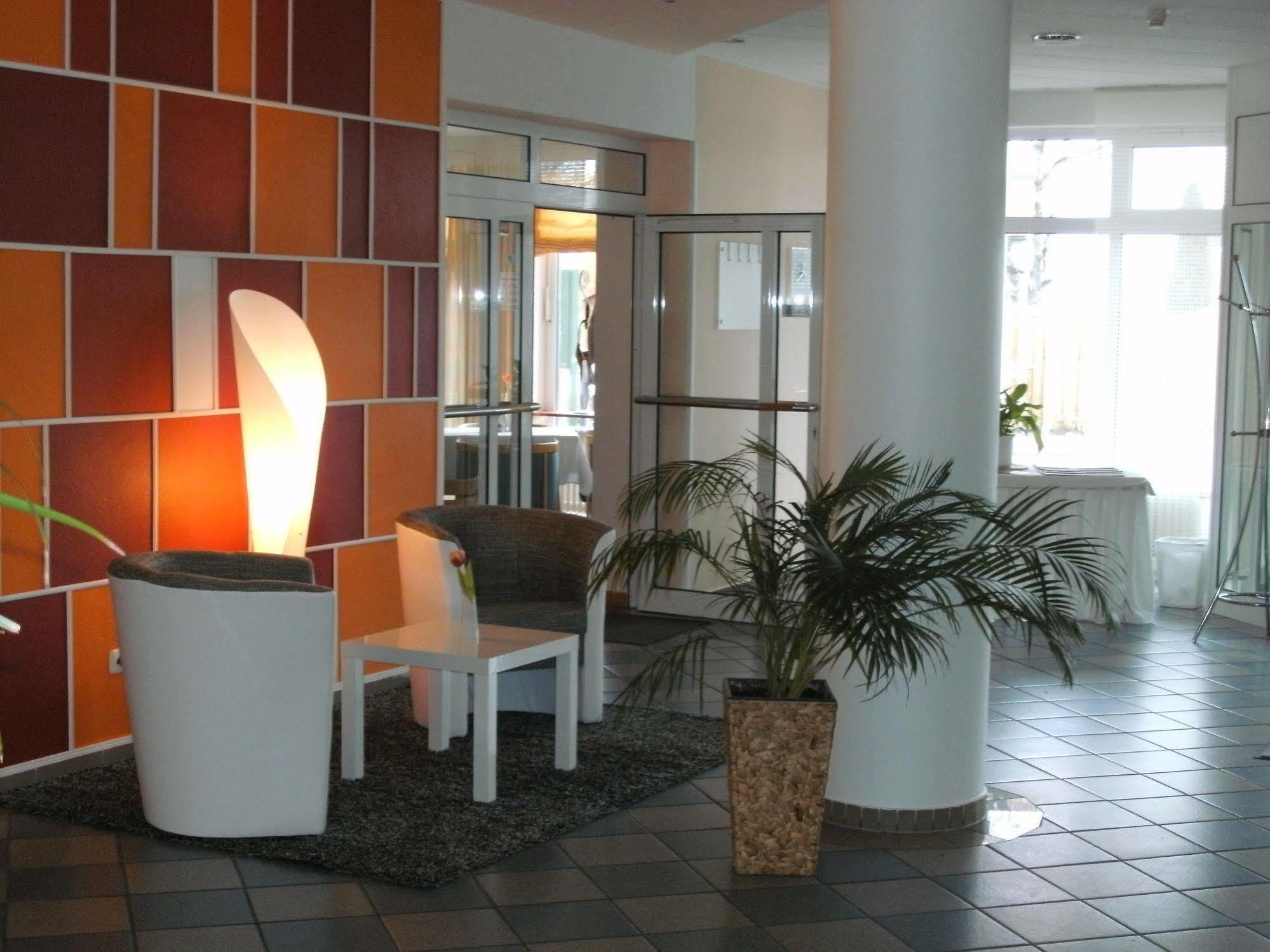 H+ Hotel Erfurt Bagian luar foto