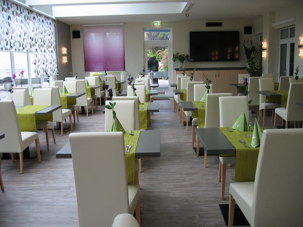 H+ Hotel Erfurt Bagian luar foto